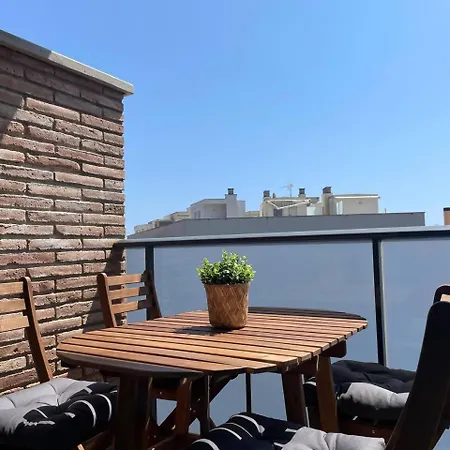 Encantador Duplex Con Dos Terrazas Cerca Del Mar. * Lloret de Mar