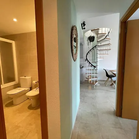 Encantador Duplex Con Dos Terrazas Cerca Del Mar.