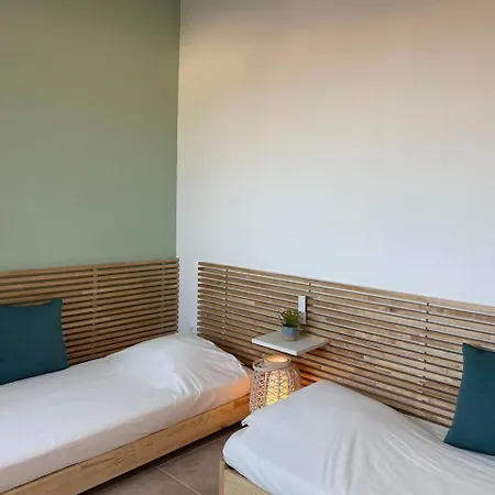 Encantador Duplex Con Dos Terrazas Cerca Del Mar. Appartement